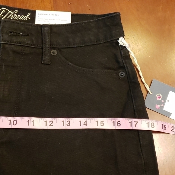 UNIVERSAL Threads High-Rise Shortie Shorts NWT - Picture 9 of 13